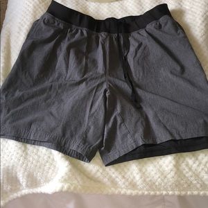 Athletic black/grey shorts